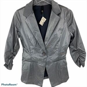 𝅺2b Clothing Metallic Silver Blazer NWT Size Medium